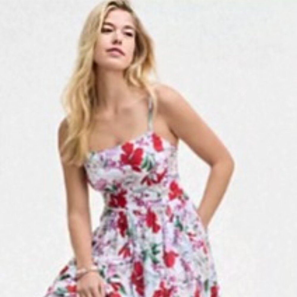 On 34th flower red and white print spaghetti strap zipper on side maxi dress.